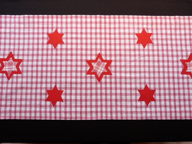 Tischläufer rot-weiß kariertes antikes Leinen applizierte rote Sterne 50x152
